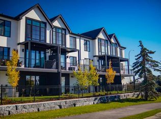 1700 E 73rd St SW #102, Calgary, AB T3H3X1
