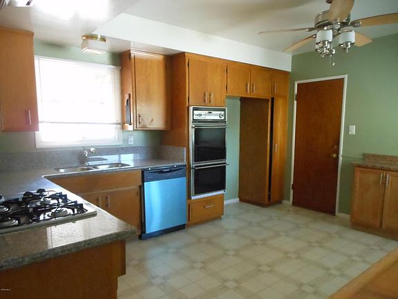 Mt. Gleason Kitchen