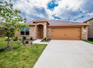 2002 Crosby Dr, Forney, TX 75126