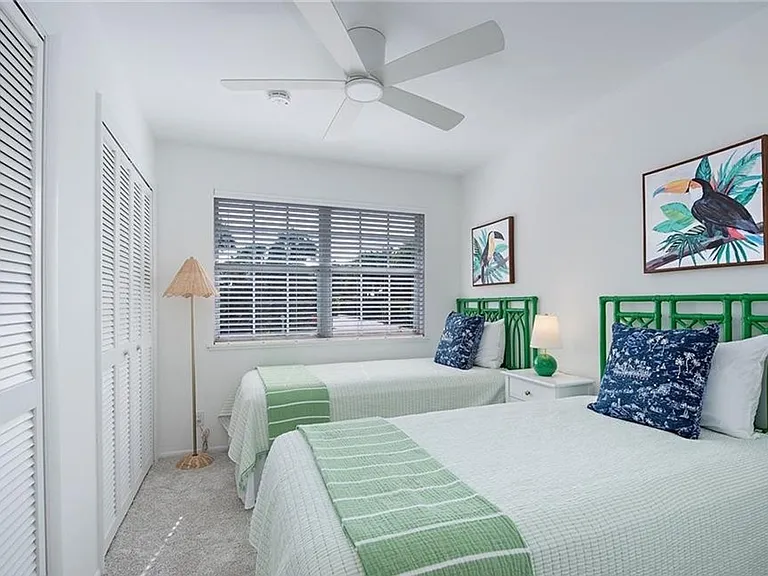 1281 Diana Ave — Photo 13