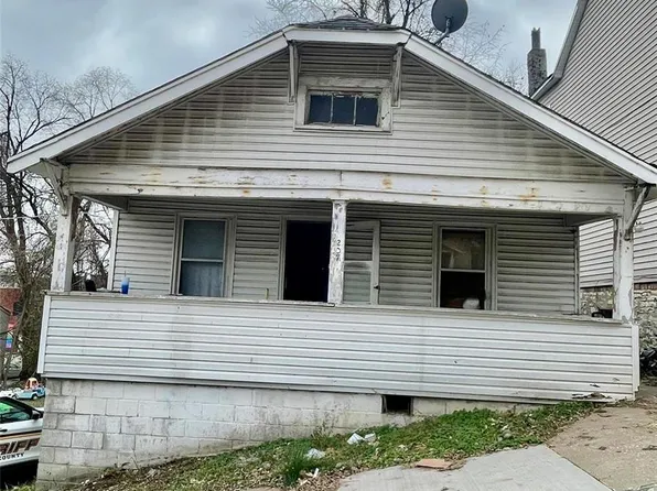 207 W 7th St, Alton, IL 62002