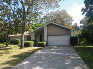4 Asters Ct, Homosassa, FL 34446