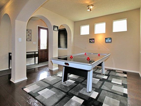 2nd image of 17831 Camino Grande