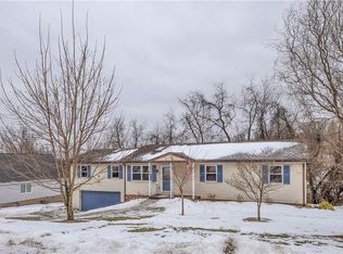 10 Danbury Dr, Greensburg, PA 15601