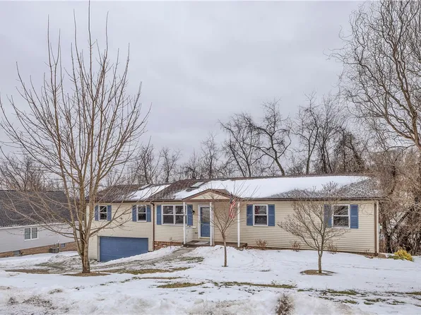 10 Danbury Dr, Greensburg, PA 15601