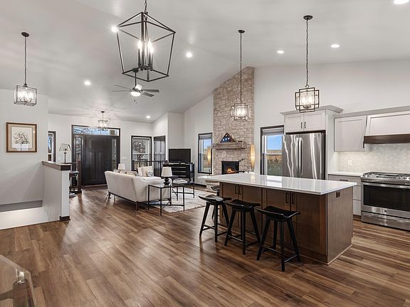 5th image of 1400 Lighthouse Village Rd