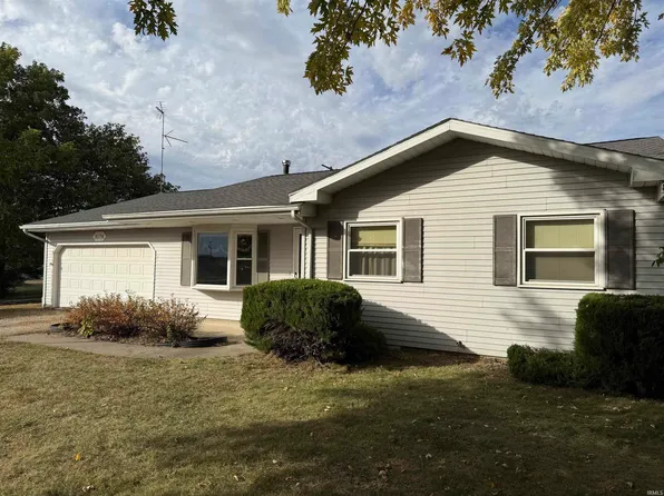 9174 E Cinderella Dr, Cromwell, IN 46732