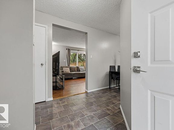 3rd image of 5655 137th Ave NW