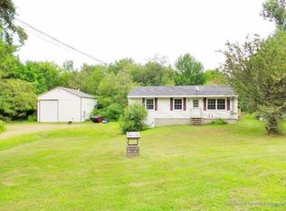 708 Norridgewock Rd, Fairfield, ME 04937