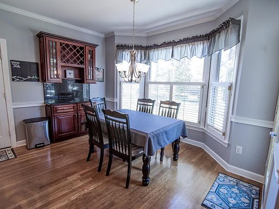 4th image of 1416 Sheridan Pl