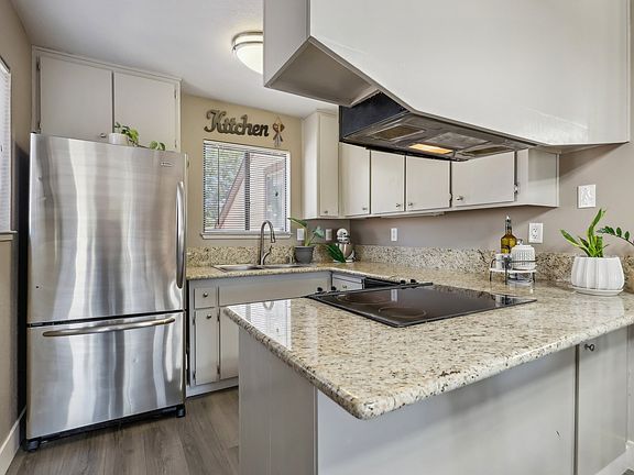 3rd image of 5647 Walnut Ave APT 40