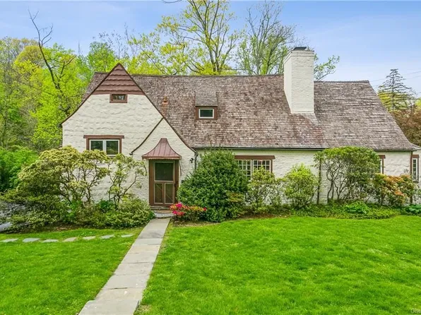 2 Uxbridge Rd, Scarsdale, NY 10583