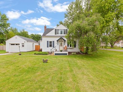 2045 Adams St, Adrian, MI, 49221