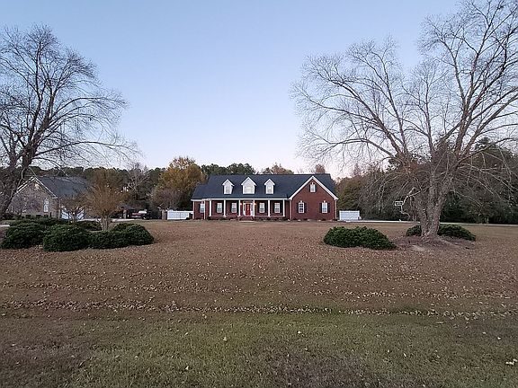 2nd image of 311 Friendswood Dr