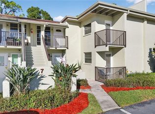 7400 College Pkwy APT 7C, Fort Myers, FL 33907