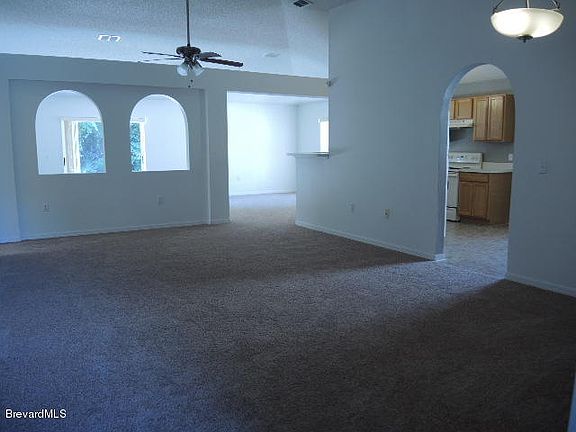 5th image of 839 Macon Dr