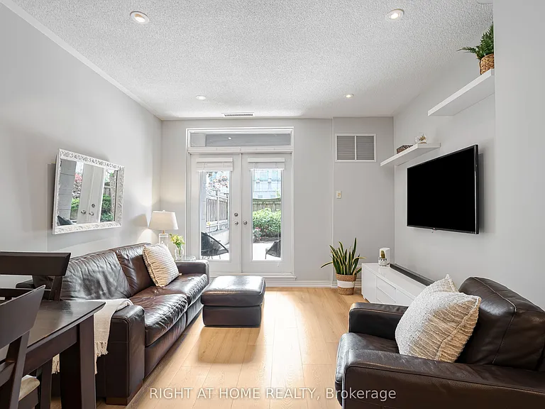 245 Dalesford Rd #117 — Photo 3