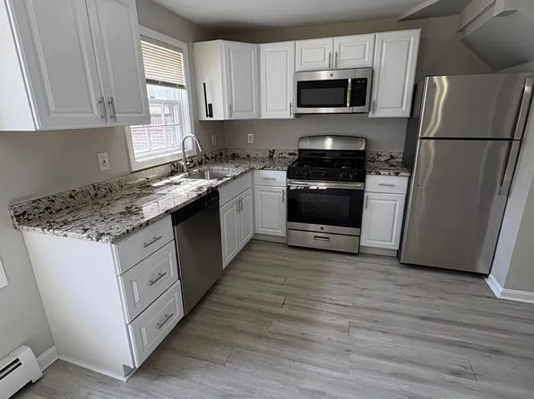 84 Cabot St, 84 Cabot St APT 14, Beverly, MA 01915