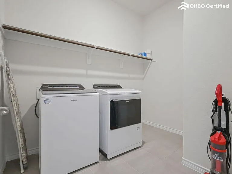 1505 Estivella Dr — Photo 28