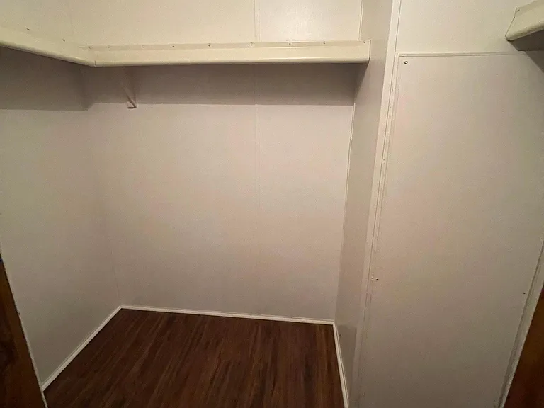 880 Cedar Lake Rd #61 — Photo 8