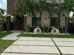 758 E 30th St, Hialeah, FL 33013