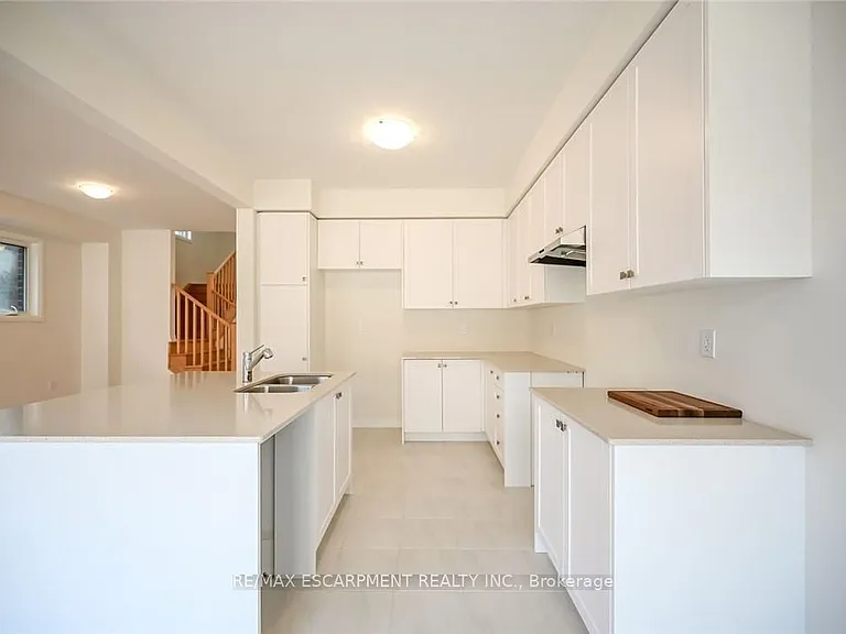 377 Provident Way — Photo 6