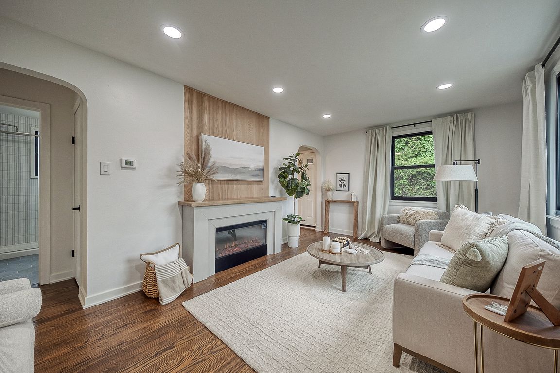 next background image