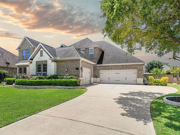 2nd image of 32210 Waterford Crest Ln