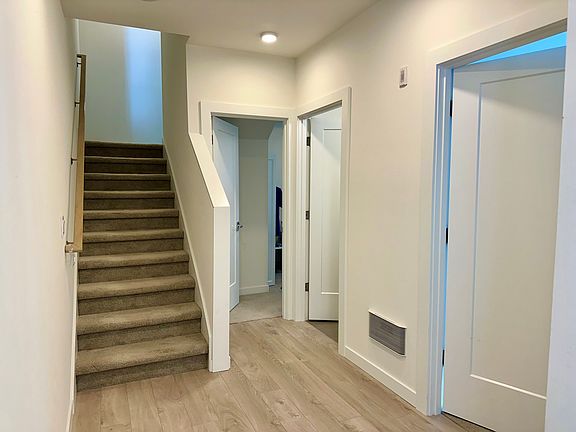 1st Floor Hall Way