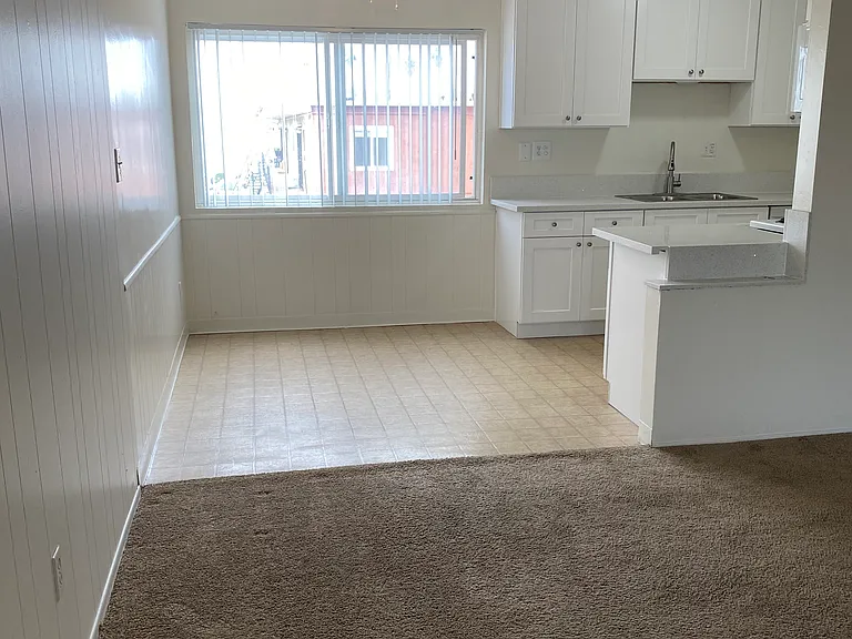 Executive Suites — Photo 10