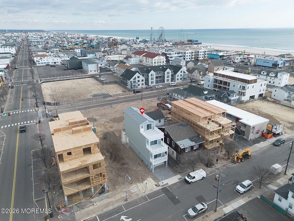 1st image of 62 Franklin Avenue