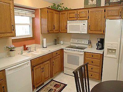 5th image of 7832 S 70th St