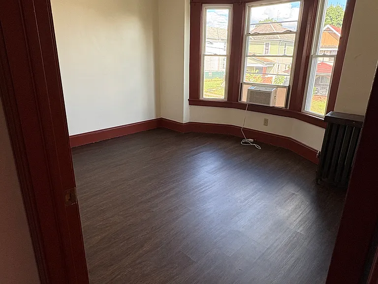 385 Lawson Ave #2 — Photo 7
