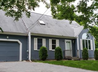 39 Antlers Shore Dr, East Falmouth, MA 02536