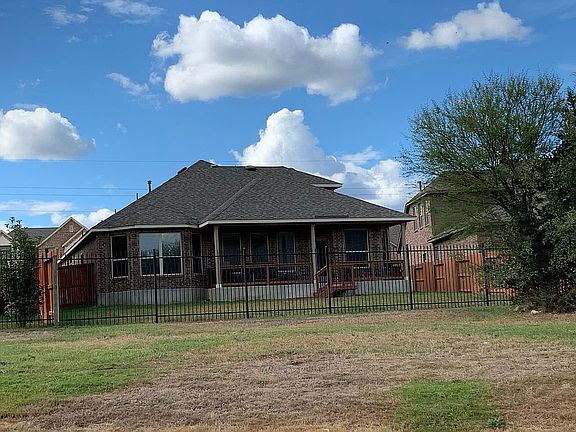 4th image of 1094 Cedar Glen Dr