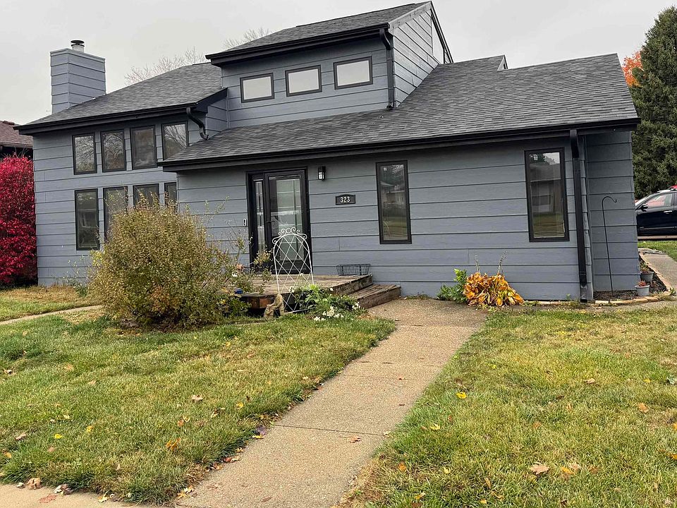 1st image of 323 E 31st St