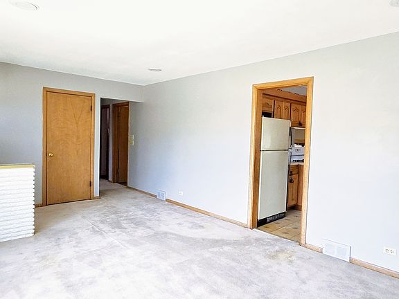 3rd image of 5017 Sunnyside Dr
