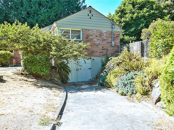 3rd image of 21020 Marine View Dr SW