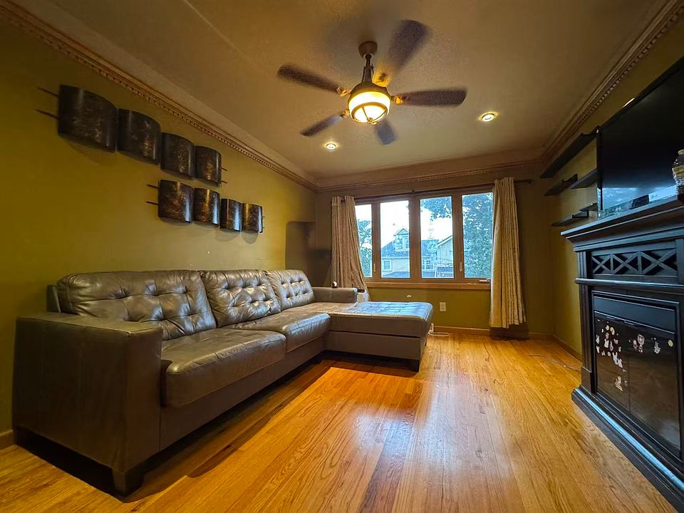 1st image of 16 Freeman Pl Floor 2