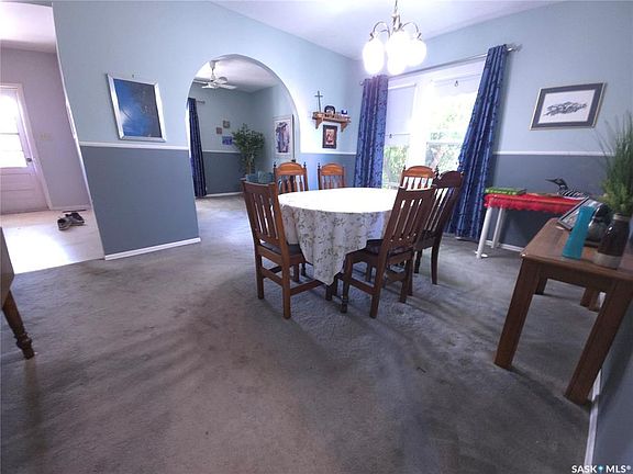 5th image of 36 21st STREET E