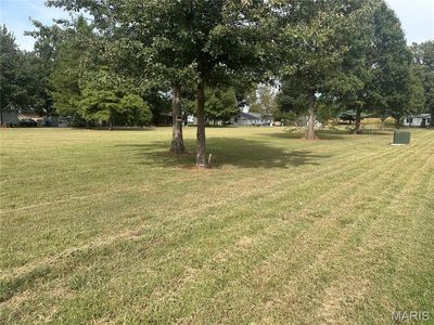 9-10 Eleven #12, Bertrand, MO, 63823