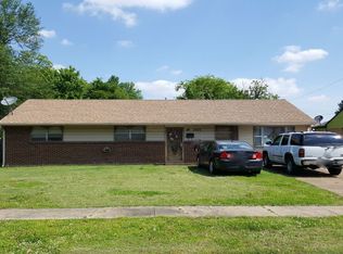 2500 S Woodlawn St, West Memphis, AR 72301