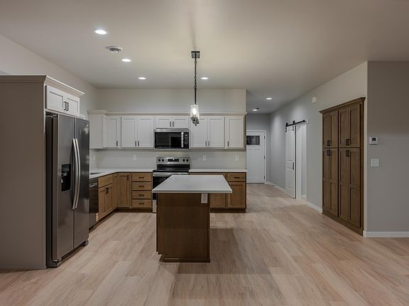 5th image of 6260 85th Ave S