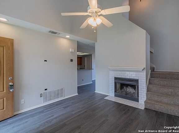 8511 SIR LANCELOT UNIT 2, San Antonio, TX 78240 | MLS #1756333 | Zillow