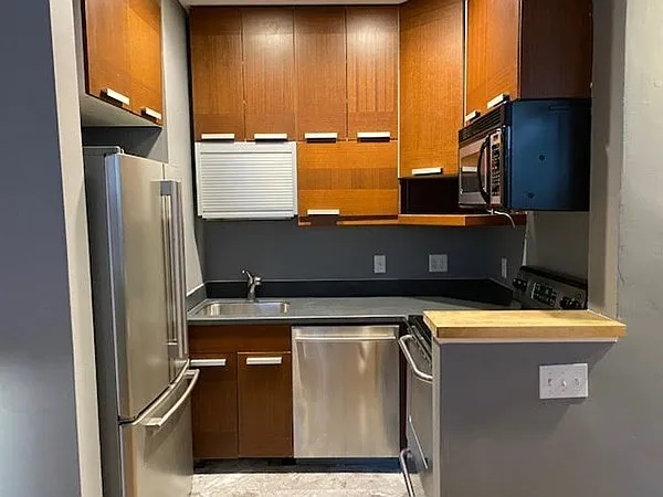 121 Salem St #2C — Photo 38