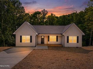 208 Vintage Ln, Clinton, TN 37716