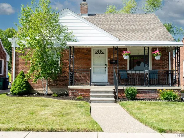 1810 Riverbank St, Lincoln Park, MI 48146