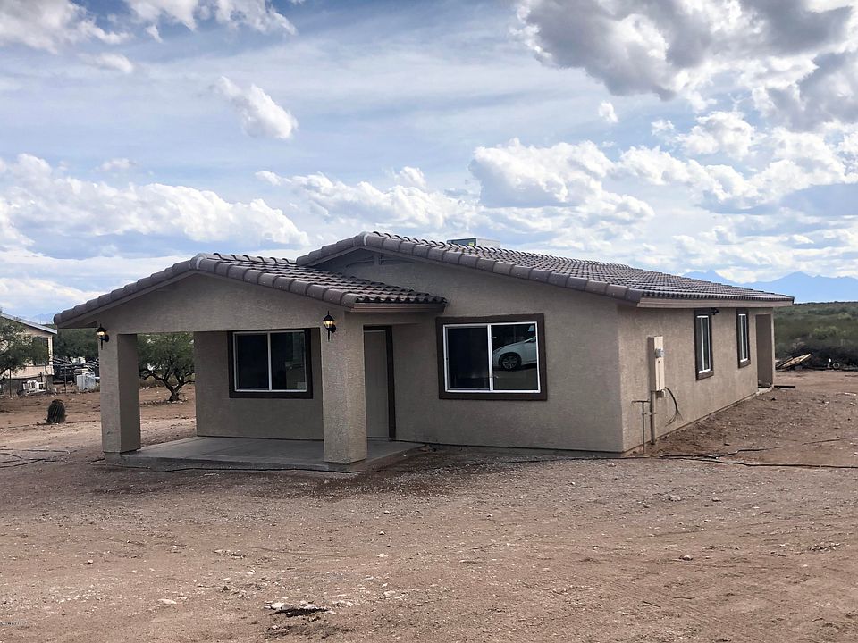1st image of 1820 E Summit Peak Ln