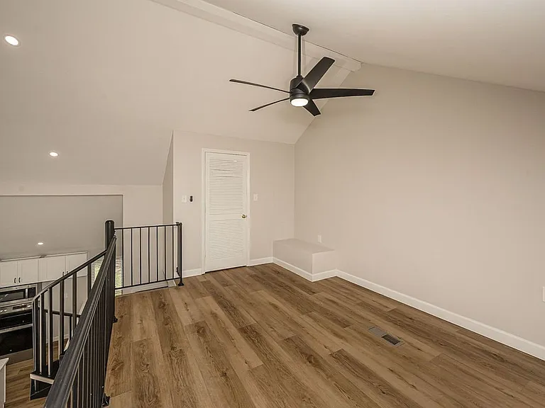 2666 Liberty Gardens Dr — Photo 10