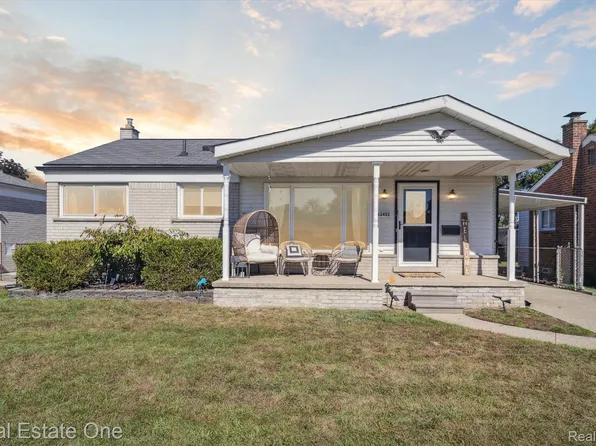 33452 Kathryn St, Garden City, MI 48135